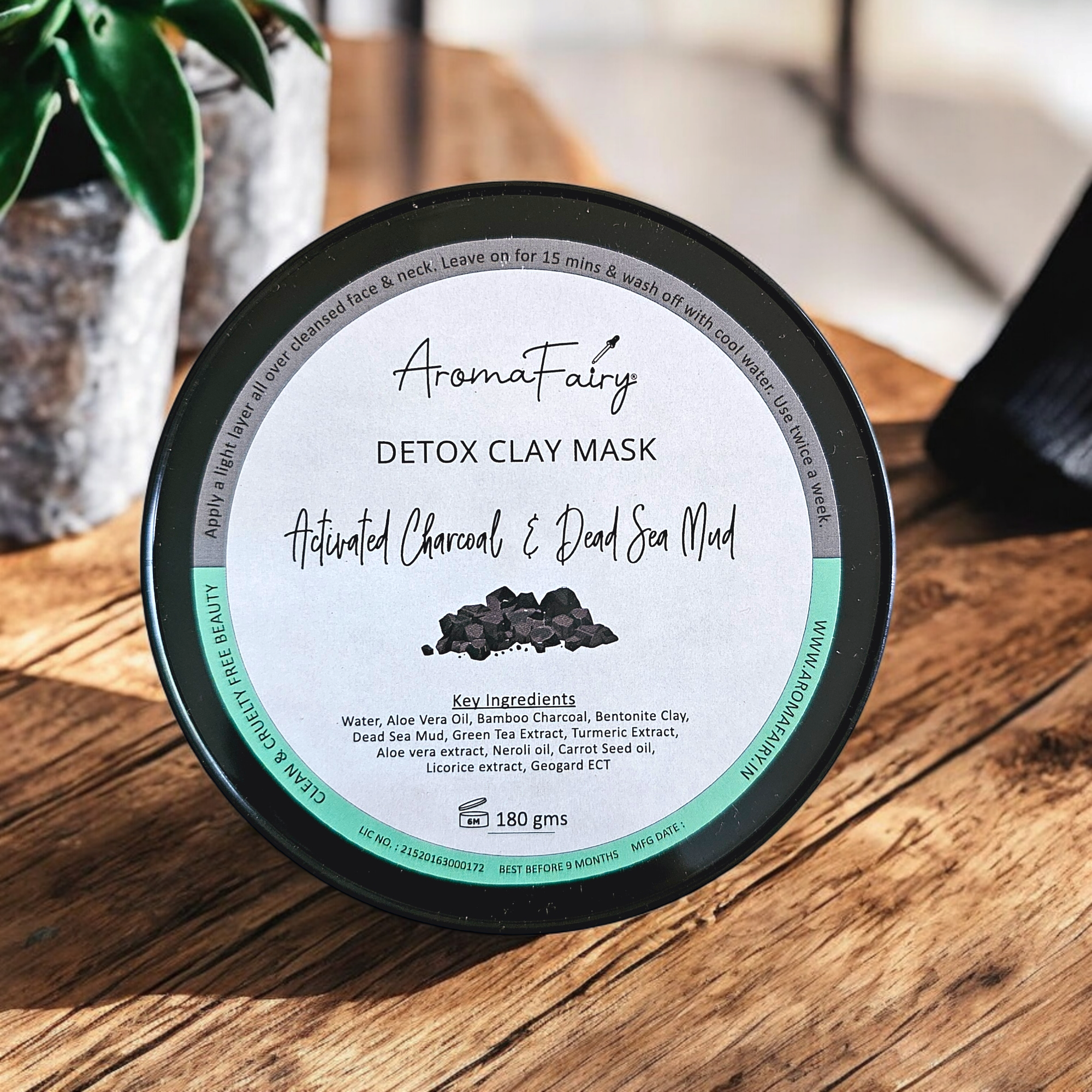 Activated Charcoal & Dead Sea Mud Detox Clay Mask